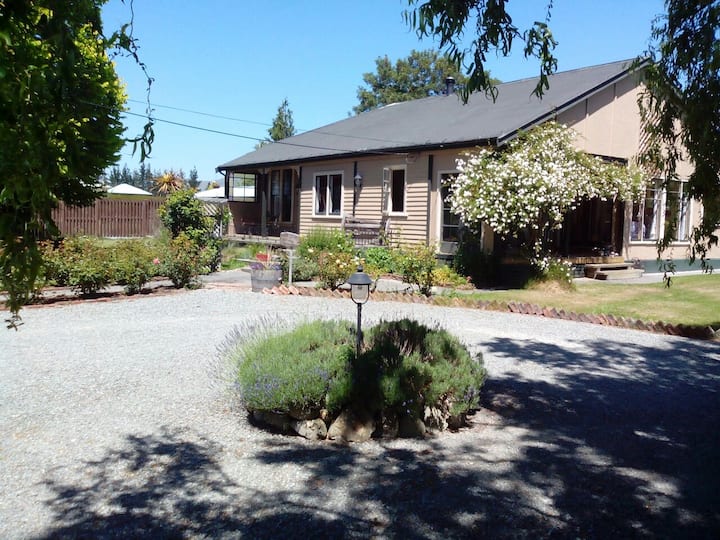 Blackbird's Nest Farmstay