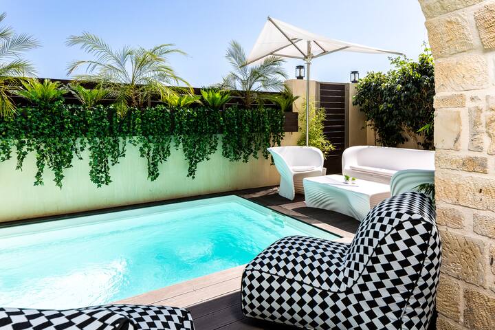 Villa Nayana – Shoreline Calm by etouri