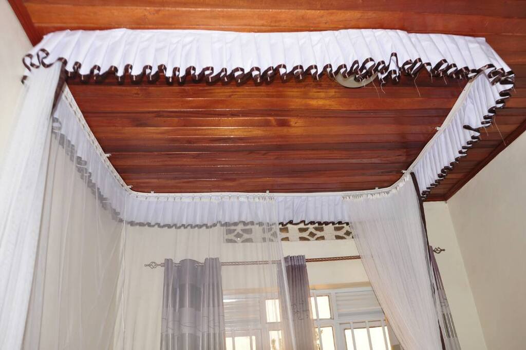 mosquito net that provides u with enough space while sleeping