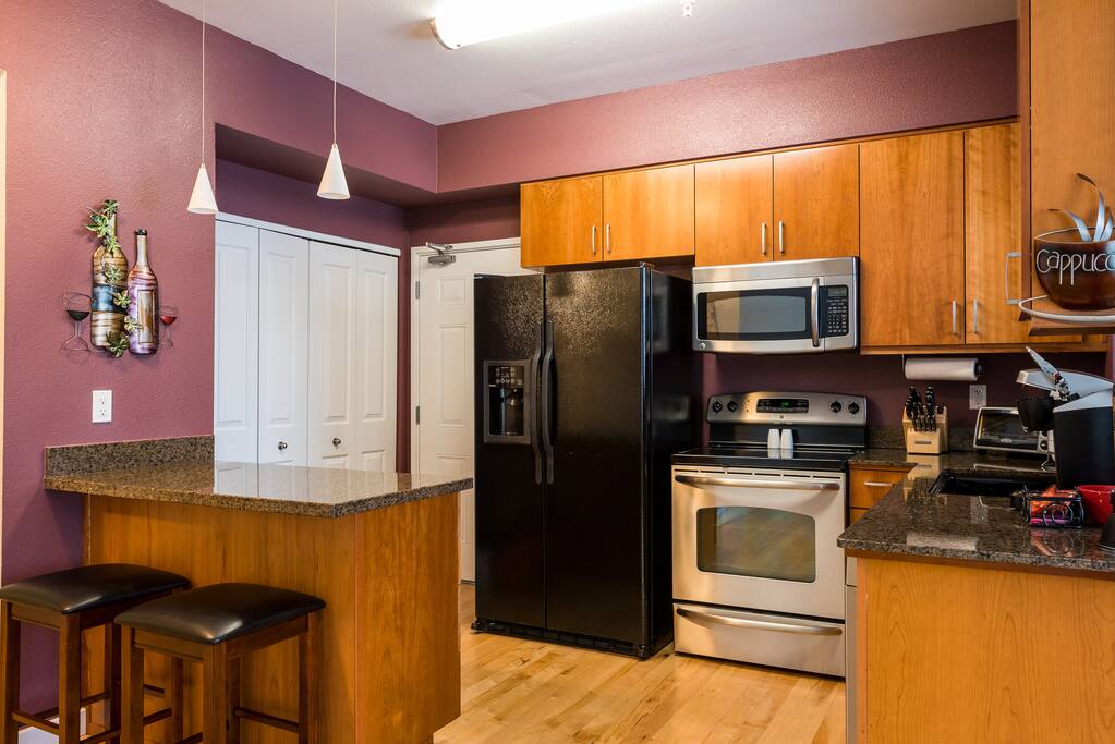 Welcome Home. A complete kitchen with everything you need...