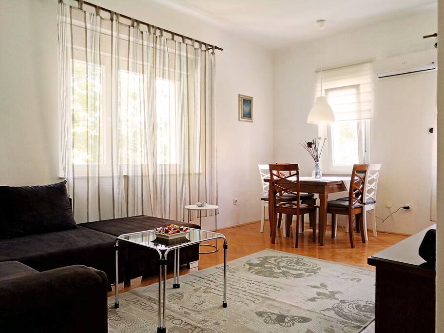 Open plan living/dining room and kitchen