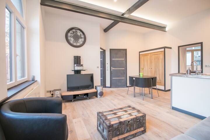 Charmant 2 pièces avec parking proche hyper-centre