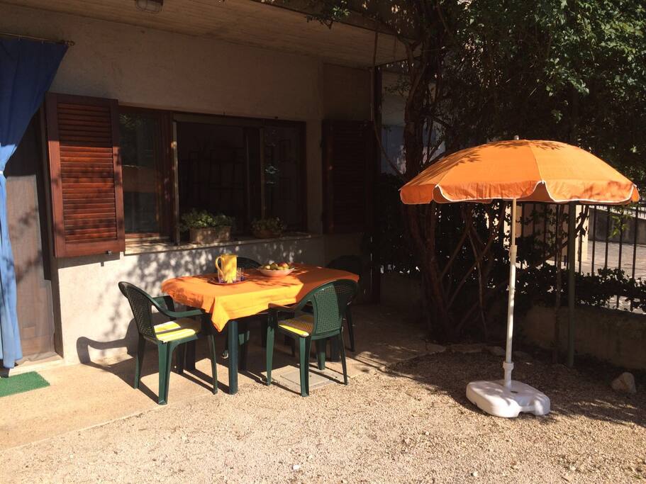 giardino esterno privato