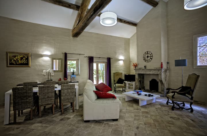 Gîte De Charme à Côté Du Pont Du Gard - Circuit de Lédenon