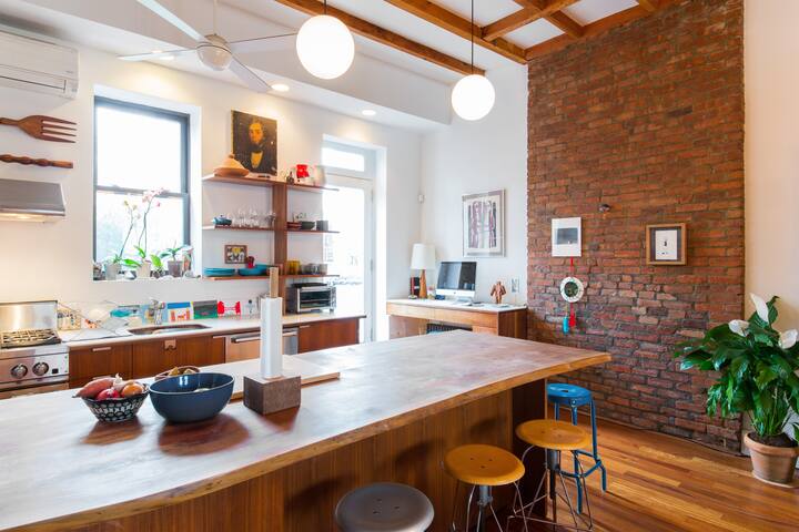 Shared Apartment in Brooklyn Brownstone gallery image 2