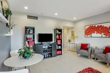 Marco Island - Ocean Front / Beach Front Condo