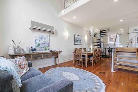 HEART OF QC - Heritage Ballroom Apartment One