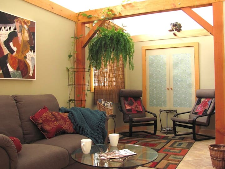 Stunning Woodstock 1 Br Hideaway - Hudson Valley, NY