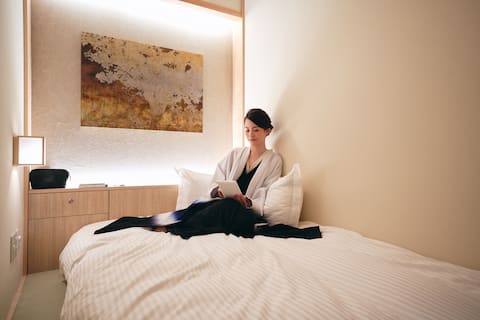 sakura - Standard Pod (Co-ed, No lock)