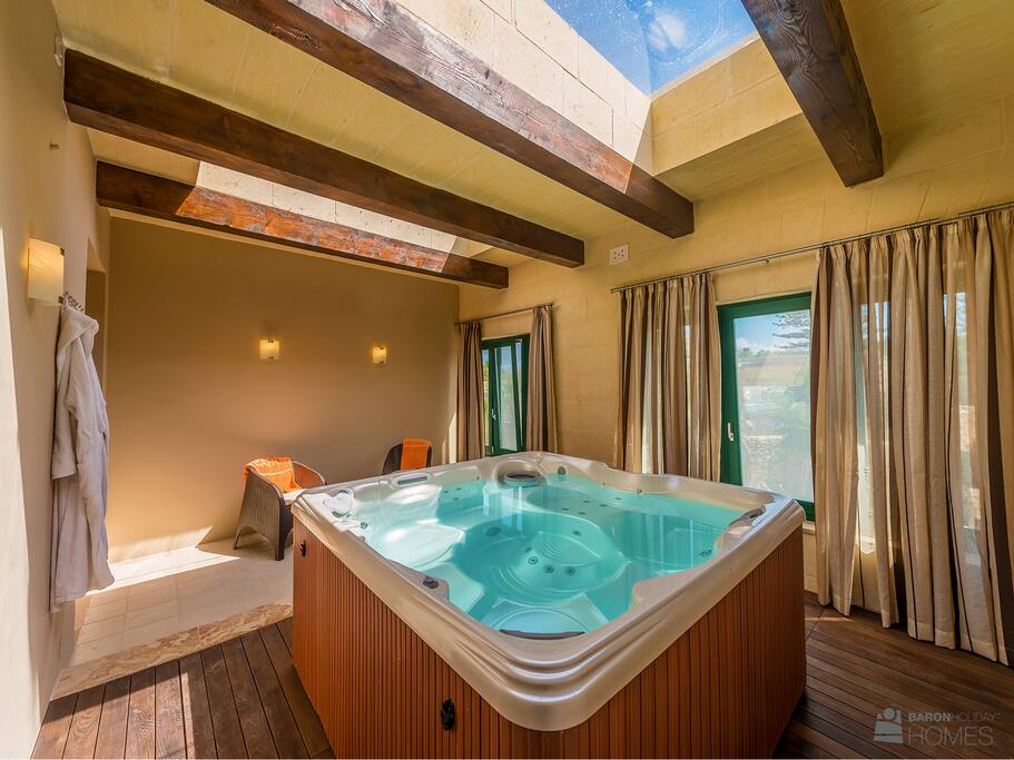 MenzjajacuzziK