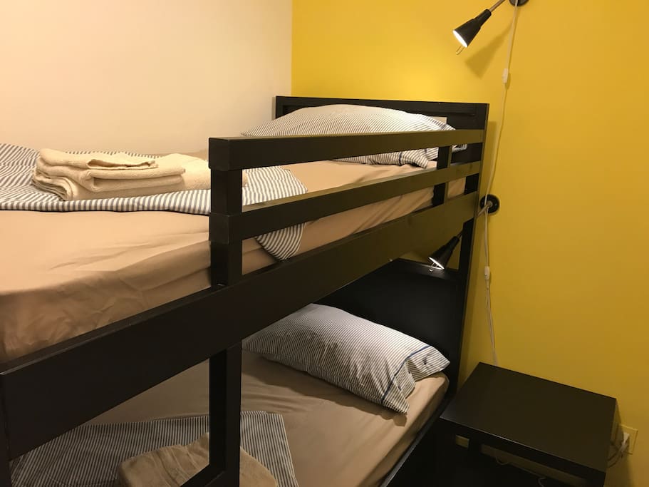 Additional room with bunk bed