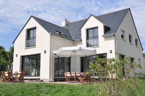Beautiful 4* villa for 15 people, very comfortable