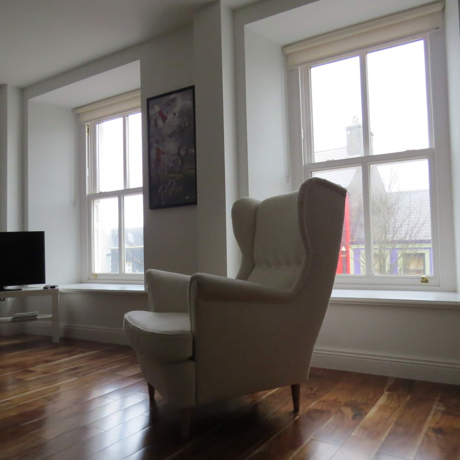 WESTPORT BEST 1 BED APARTMENT TOWN CENTRE SLEEPS 4