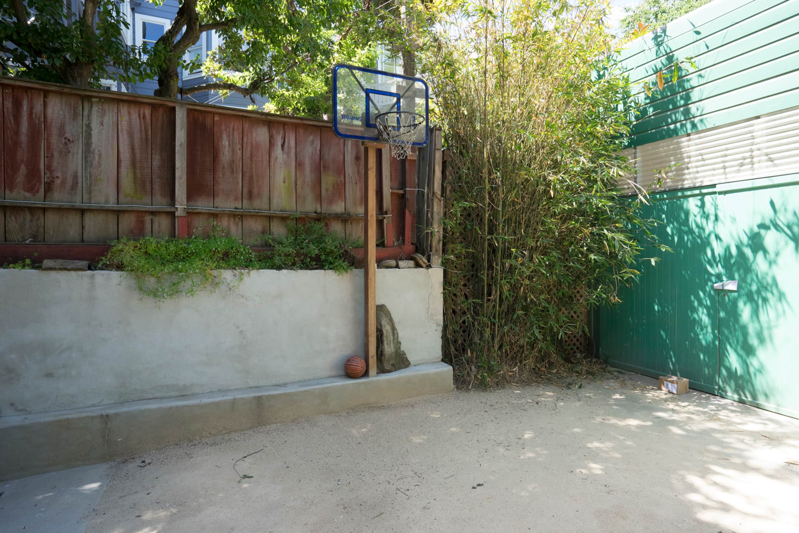 Home in San Francisco · ★4.9 · 6 bedrooms · 8 beds · 2 baths - Image 26