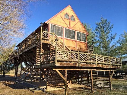River's Loft Cabin, River Access Pets Stay Free