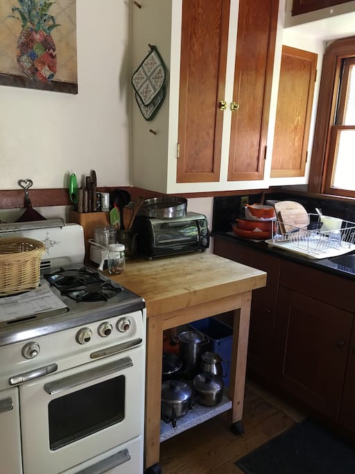 Fully equipped kitchen