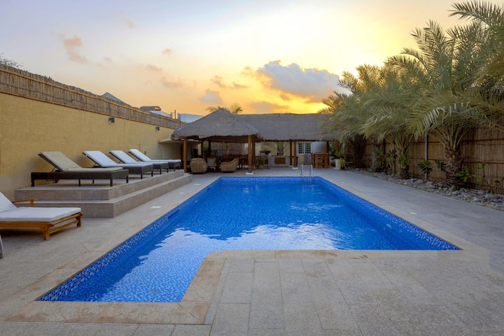 Dar 66 Pool Villa with Jacuzzi