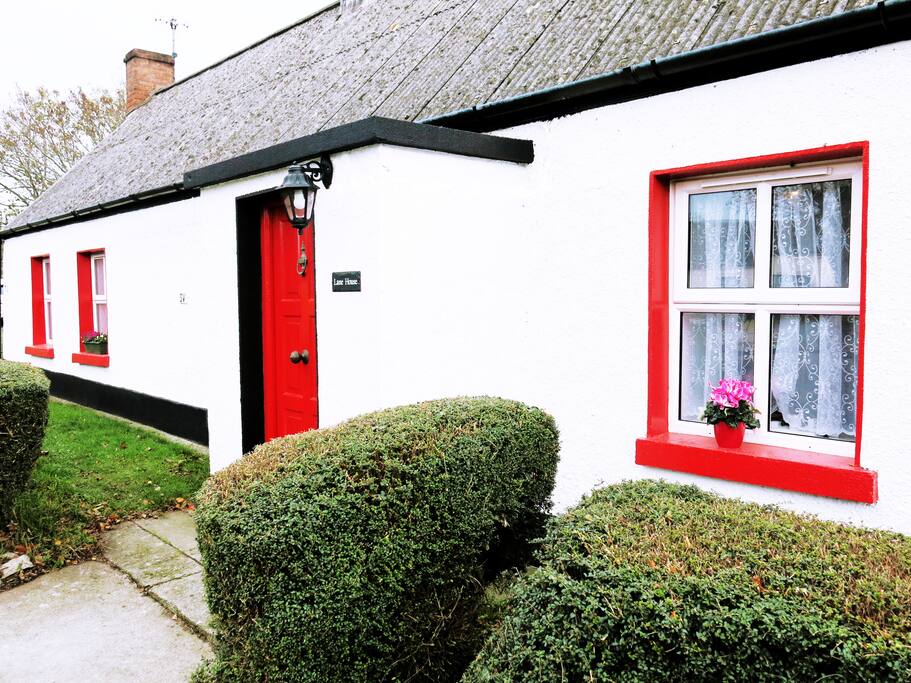 Beautiful Traditional Irish Cottage Cottages for Rent in Baltray