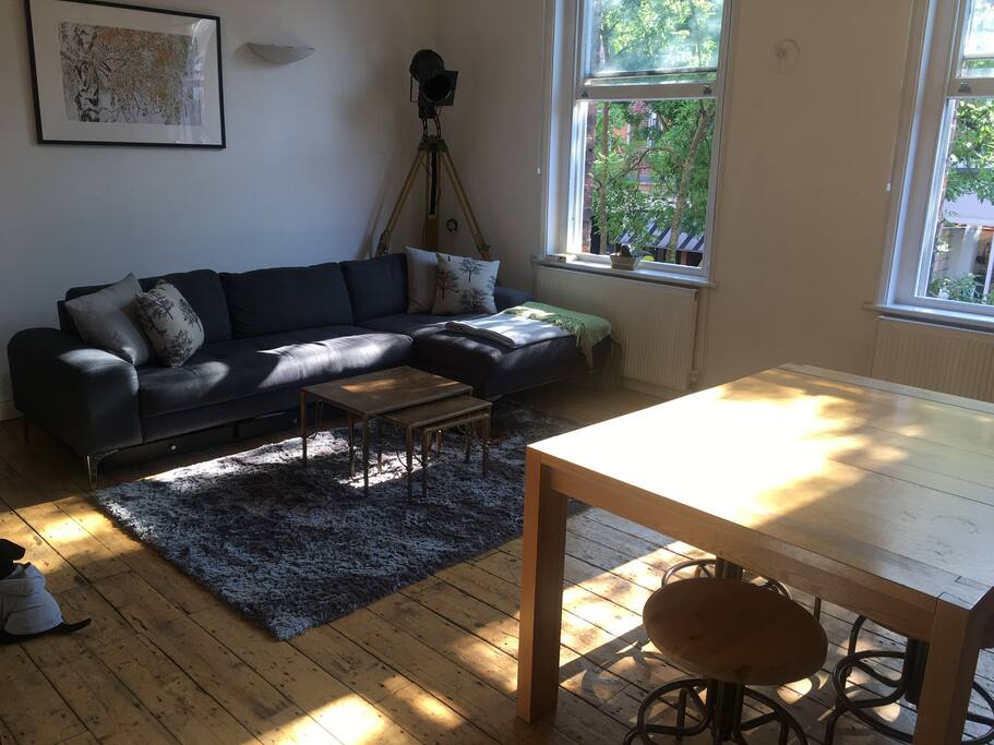 Living room & Dining Table