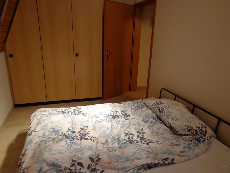 Bedroom 2 (Sofa bed for 2)