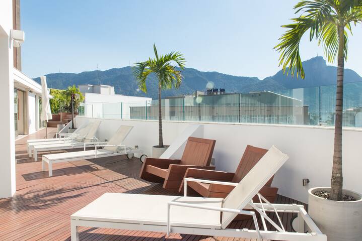 Design Penthouse with brand new pool ilive002 gallery image 5