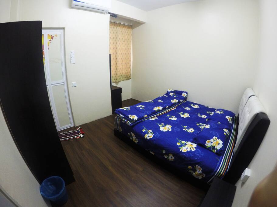 MASTER BEDROOM WITH BATHROOM