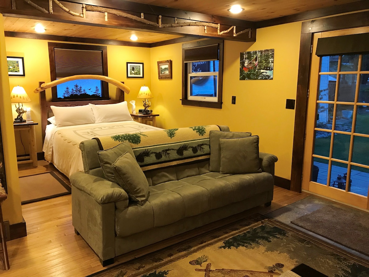 Evergreen Suite-Village of Clinton - Guest suites for Rent in