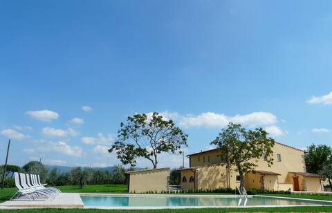 VILLA PIAN DE' NOCI in Chianti, Italy