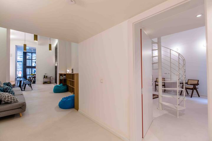 Großzügiges Apartment mit Lounge nähe Naschmarkt gallery image 5