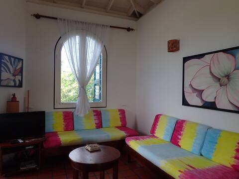 Cabana 2 with Private Garden; Walk to the Beach