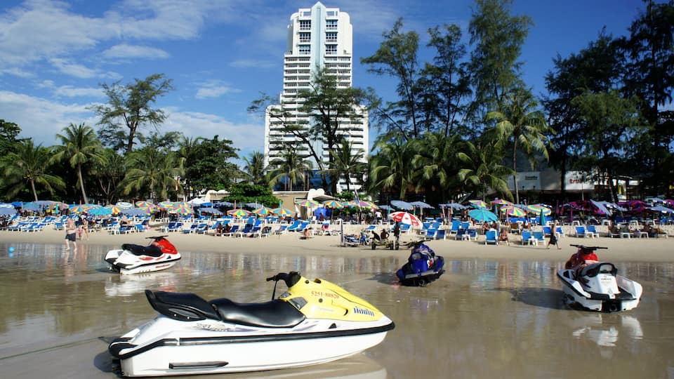 Patong Tower 100m from the beach — foto 1