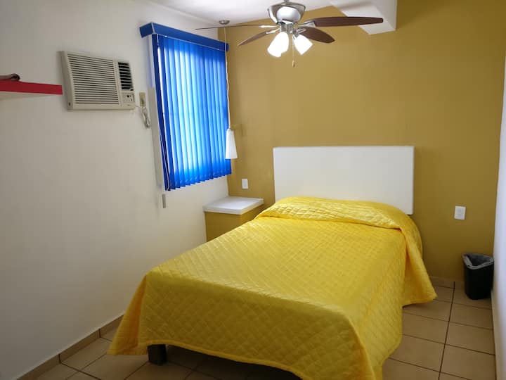 Lovely 1 bedroom rental unit in Tampico Apartments for Rent in