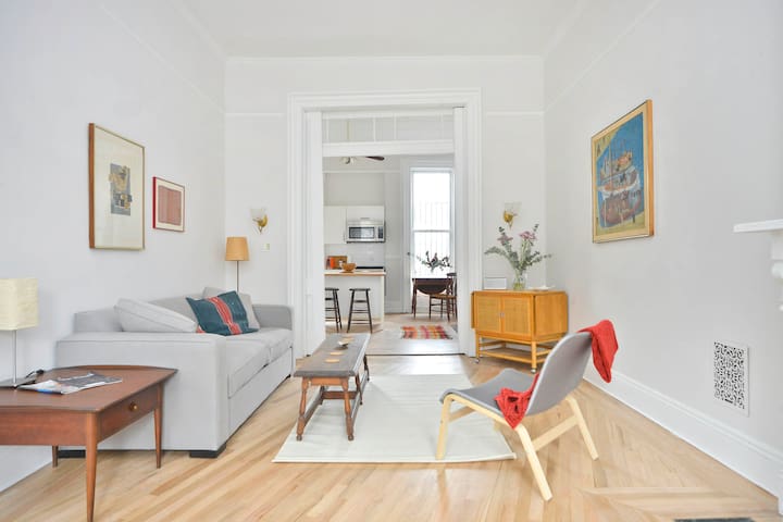Peaceful Parlor Floor Apartment Official New York City New York Ny Usa 1 Bedroom 1 Bathroom