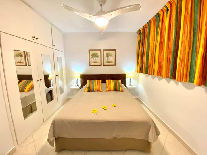 Bedroom/ Dormitorio/ Chambre