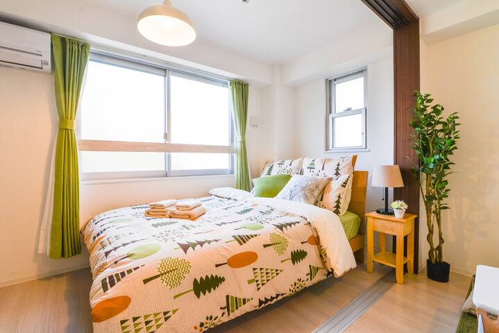 Lively 1LDK apartment 1min to metro Sta. #201