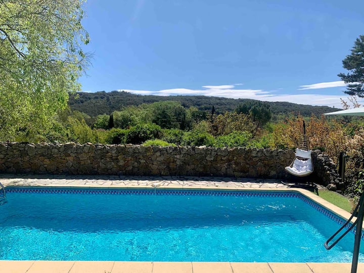 Superbe Maison En Pierre Pour 8 Personnes - Montauroux