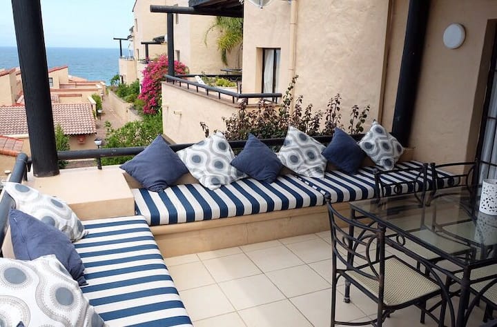 Fully Equipped Beach Townhouse - Plettenberg Bay