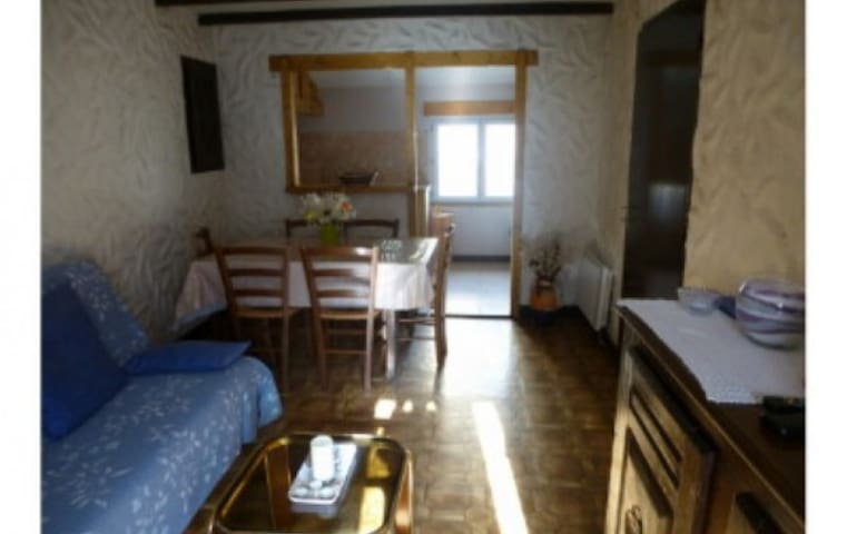 APARTMENT 5 PERSONS