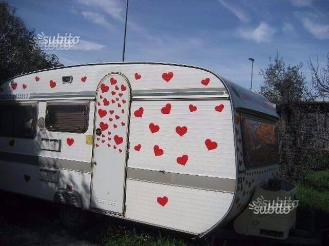 LA ROULOTTE GIARDINO E RENT ROULOTTE Napoli.