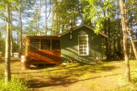 Arrowhead Ridge off-grid cabin #1