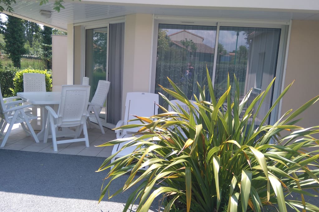 la villa avec espace vert