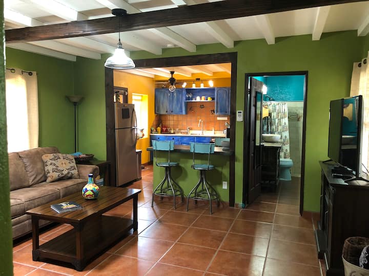 Midtown Serene Getaway - Tucson, AZ