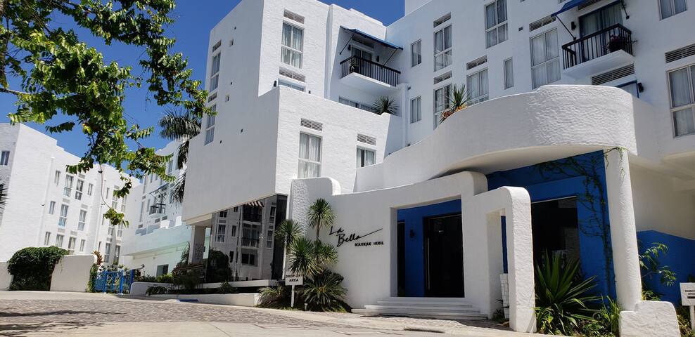 •Santorini-Escape. Connect with Nature• WiFi•Cable