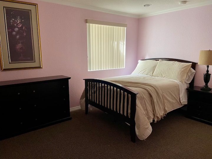 საძინებელი 4