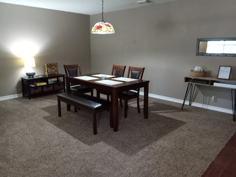 Top performing Airbnb: Cozy and Spacious Family Home near Six Flags in San Antonio
