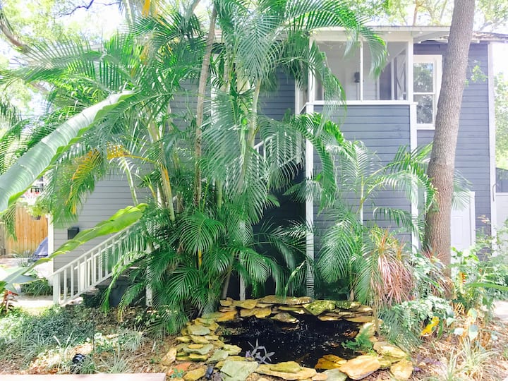Hyde Park Tree House, Tampa, FL Great location Guesthouses for Rent