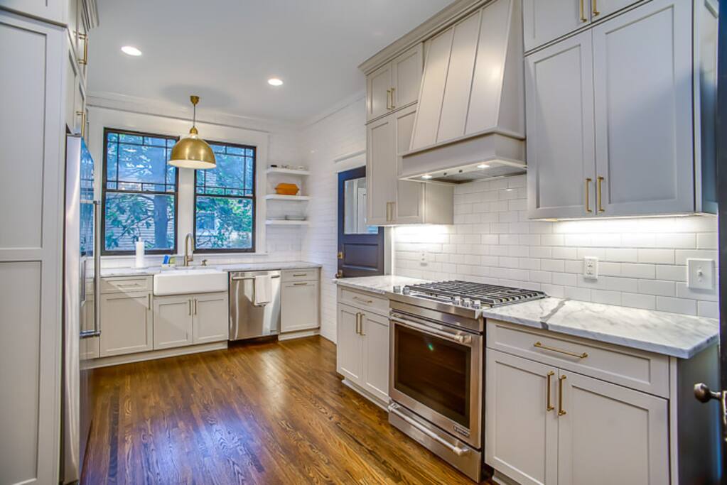 Newly renovated kitchen.There is a Keurig & coffee for you.