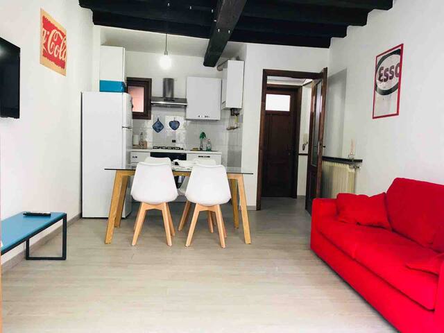 Casa Virgiliana [CIR: 020030-CNI-00043]