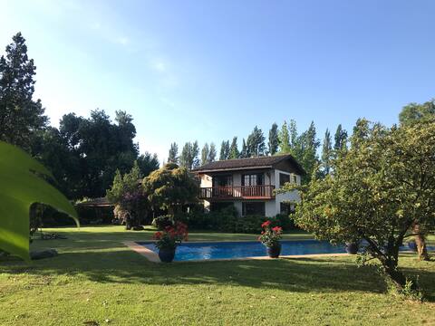 Gigi's Farm House
