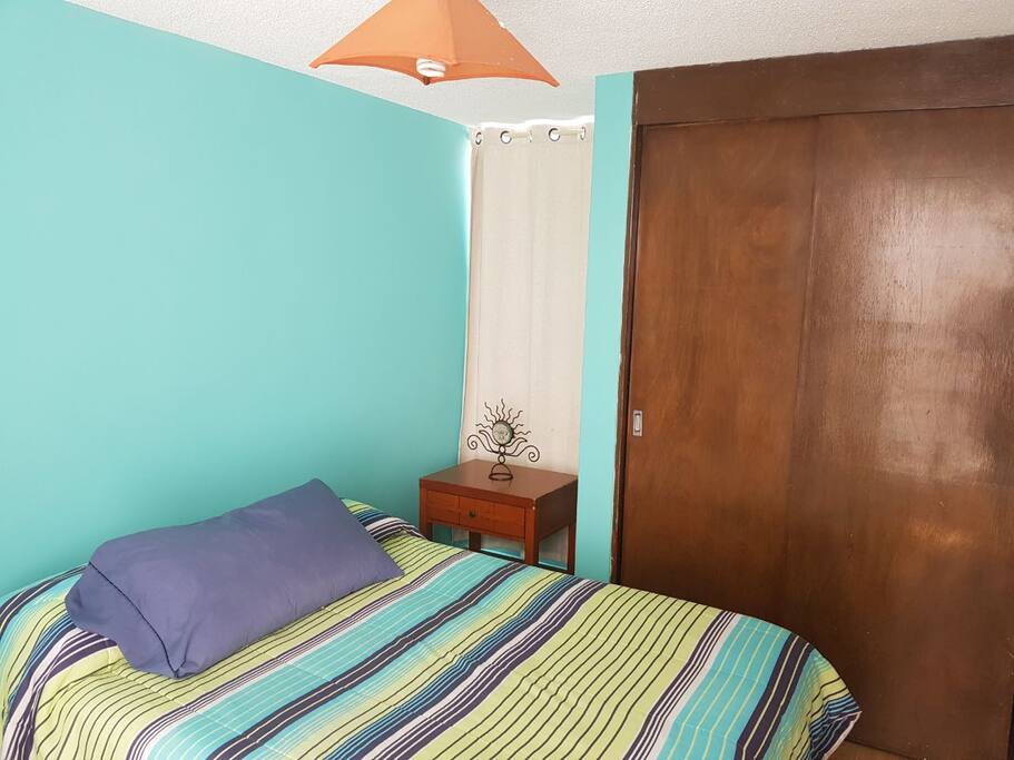 Habitación desde puerta de entrada